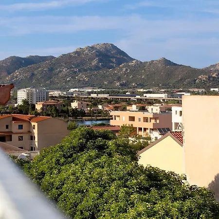 Apartman La Via And Terrace Olbia