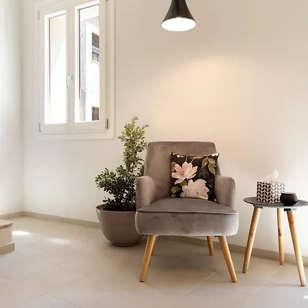 La Via And Terrace Guest house Olbia