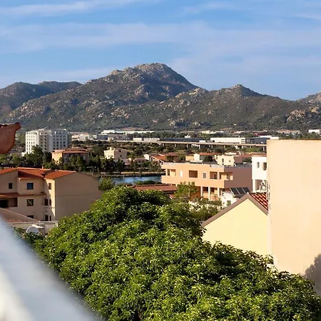 La Via And Terrace Guest house Olbia